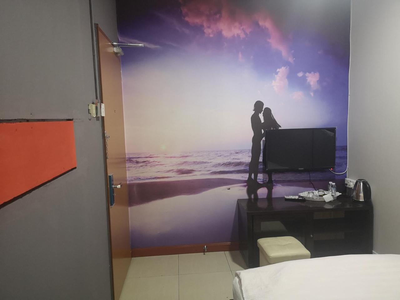 Home Inn Hotel Ипох Экстерьер фото