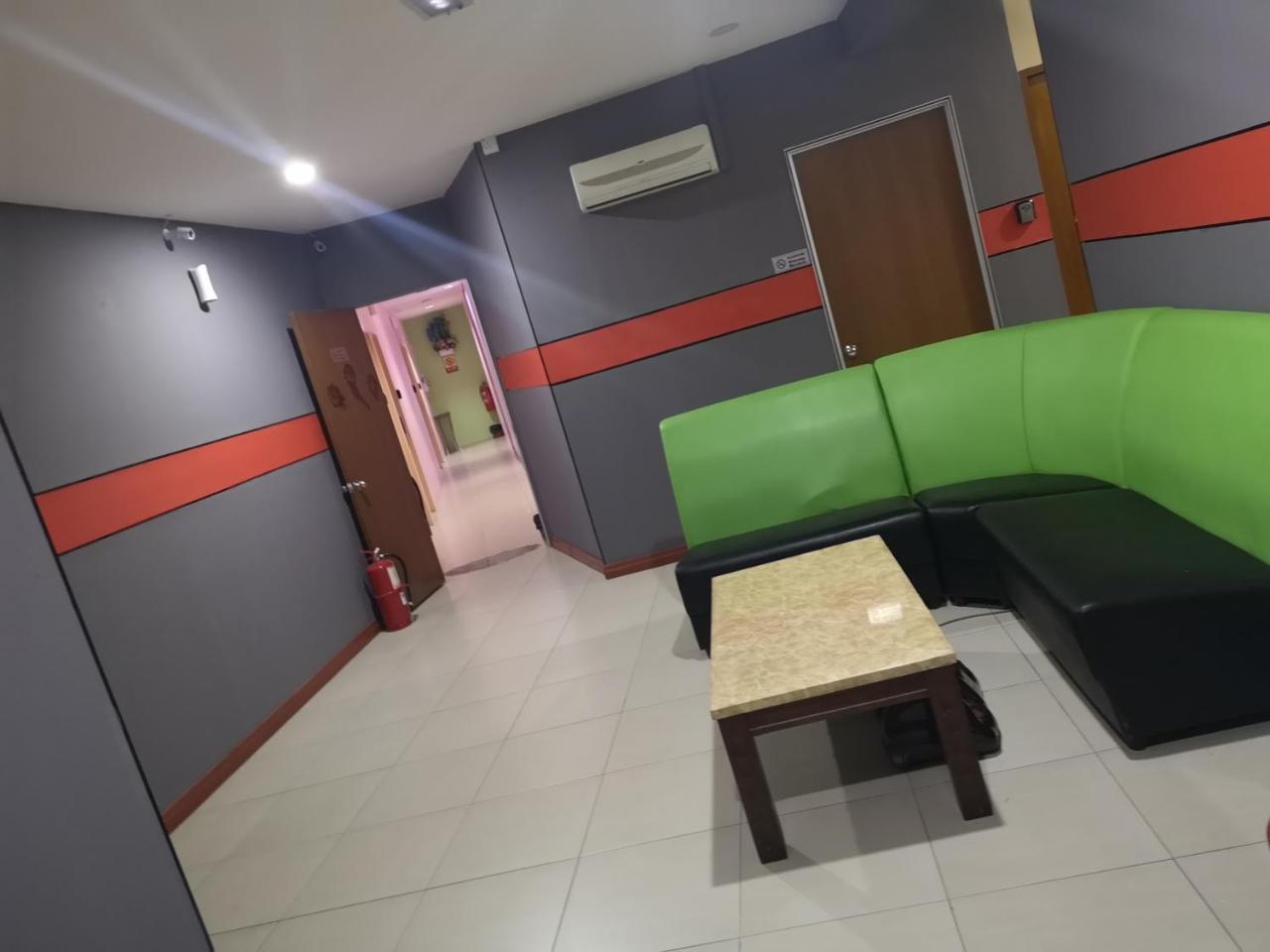 Home Inn Hotel Ипох Экстерьер фото